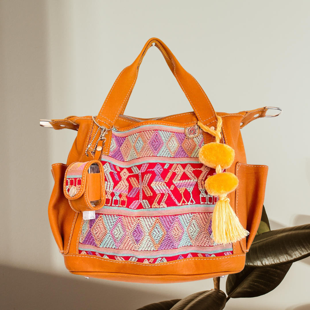 Chichicastenango One-of-a-kind Leather Backpack – MADRE LUNA display picture 2